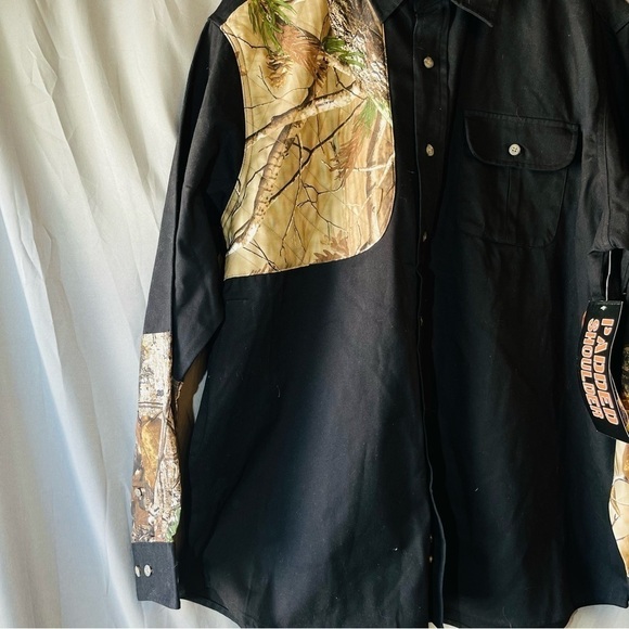 RealTree Silent Fabric Padded Shoulder Hunting Shirt - Picture 6 of 8